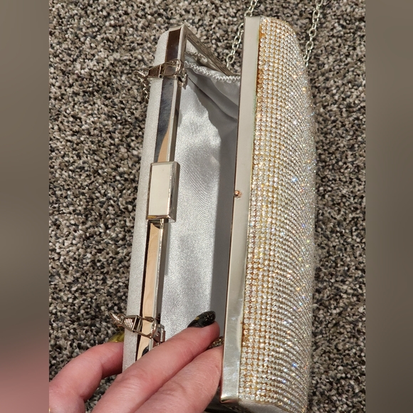 $5 Item! Silver Rhinestone Evening Bag Damaged - Picture 7 of 13
